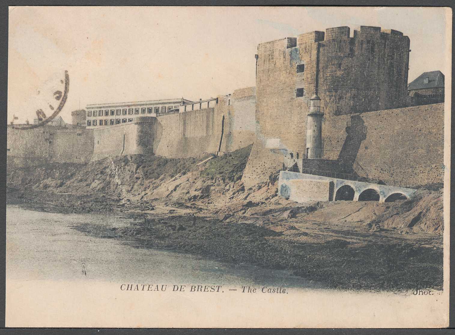 Archival postcard of the Château de Brest ramparts and harbor light seen from la grève.